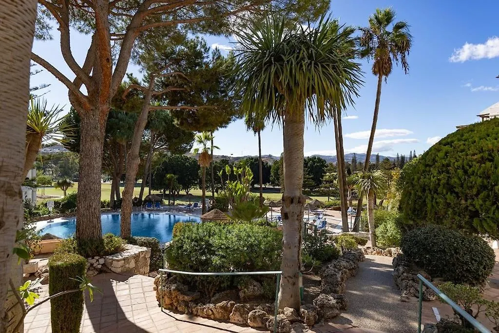Stylish Penthouse Duplex At Matchroom Country Club Santa Fe de los Boliches Spain